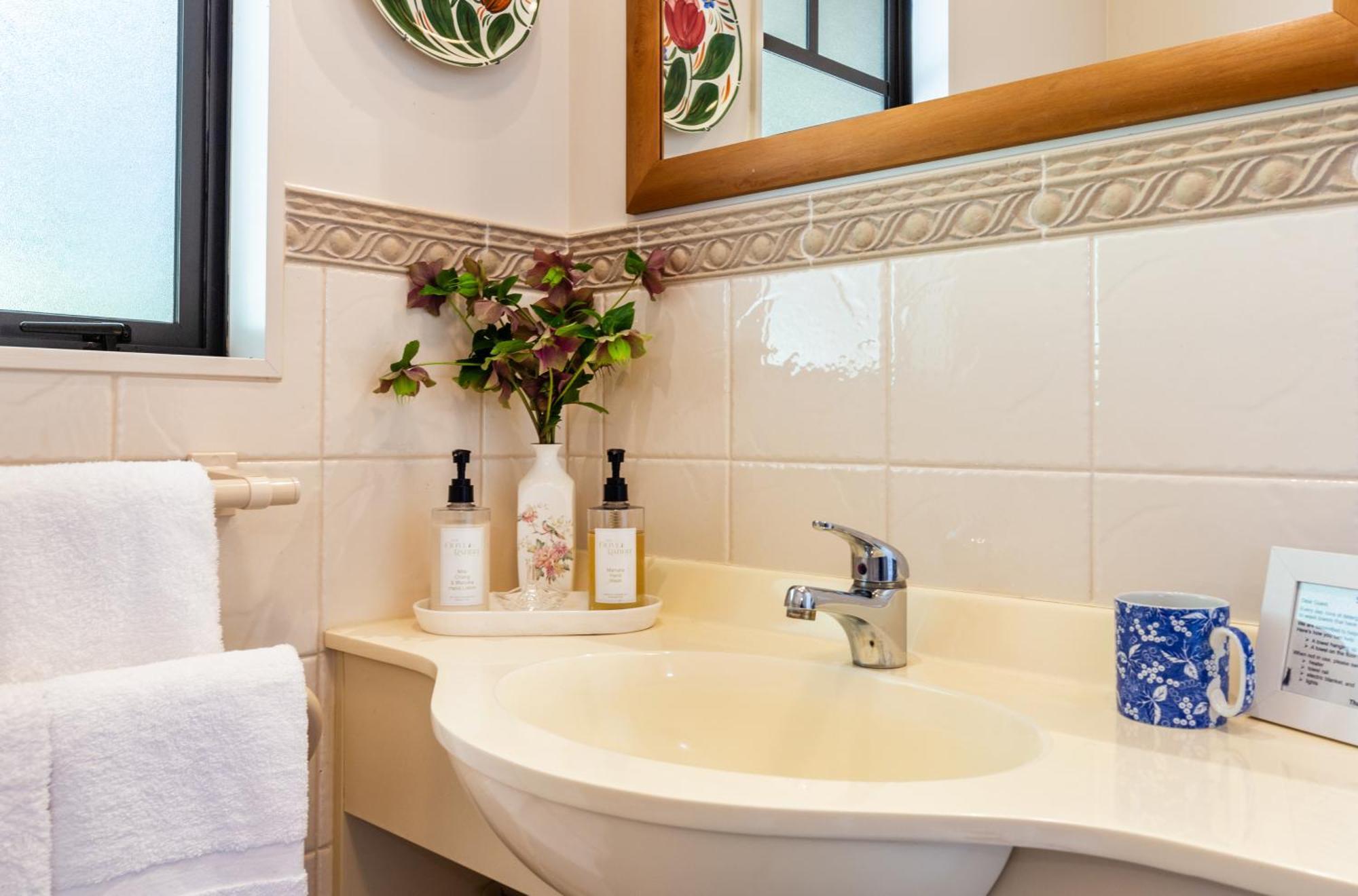 Olive Rabbit - Boutique Bed & Breakfast Turangi Dış mekan fotoğraf